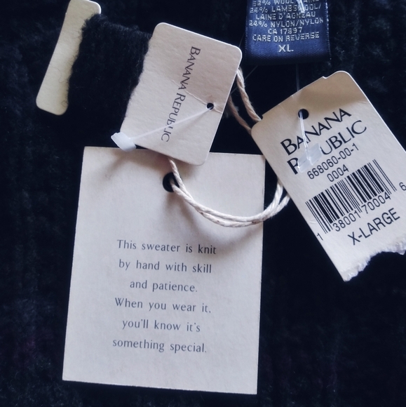 Banana Republic Hand Knit Sweater - Picture 9 of 9